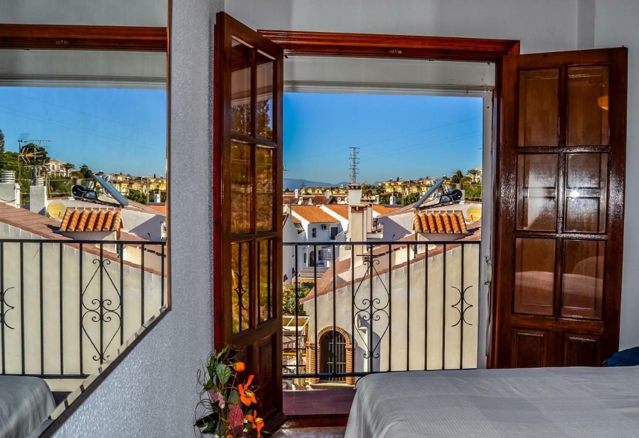 Appartement Stor Vaning I Caleta Hamn à Torre Del Mar Extérieur photo